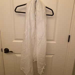 Lilly Pulitzer white scarf with gold detailing